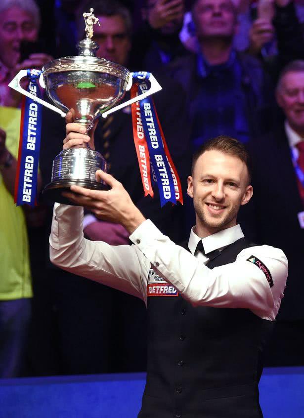 为球迷奉献 为球迷奉献