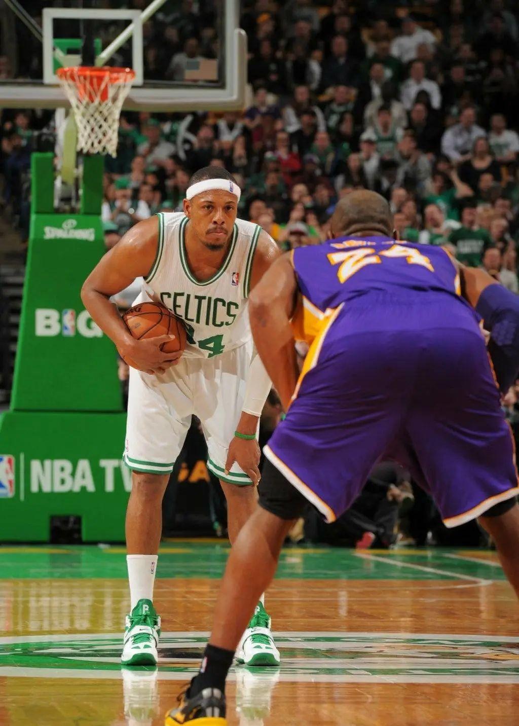 底角回应球 底角回应球