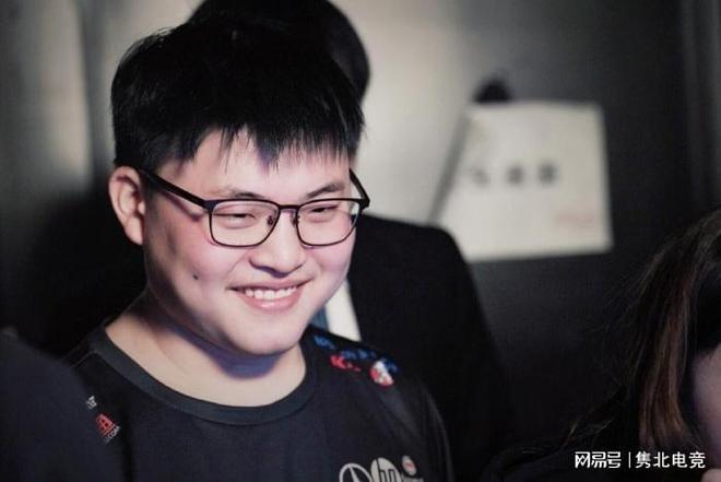就对舞蹈充 就对舞蹈充